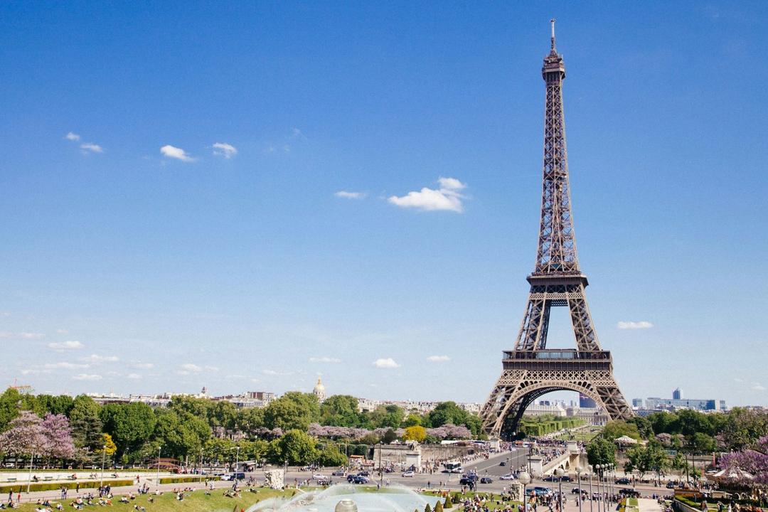 Foto paisagem de Paris, com torre eiffel.